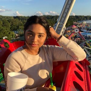 Meet your Posher, Yvette